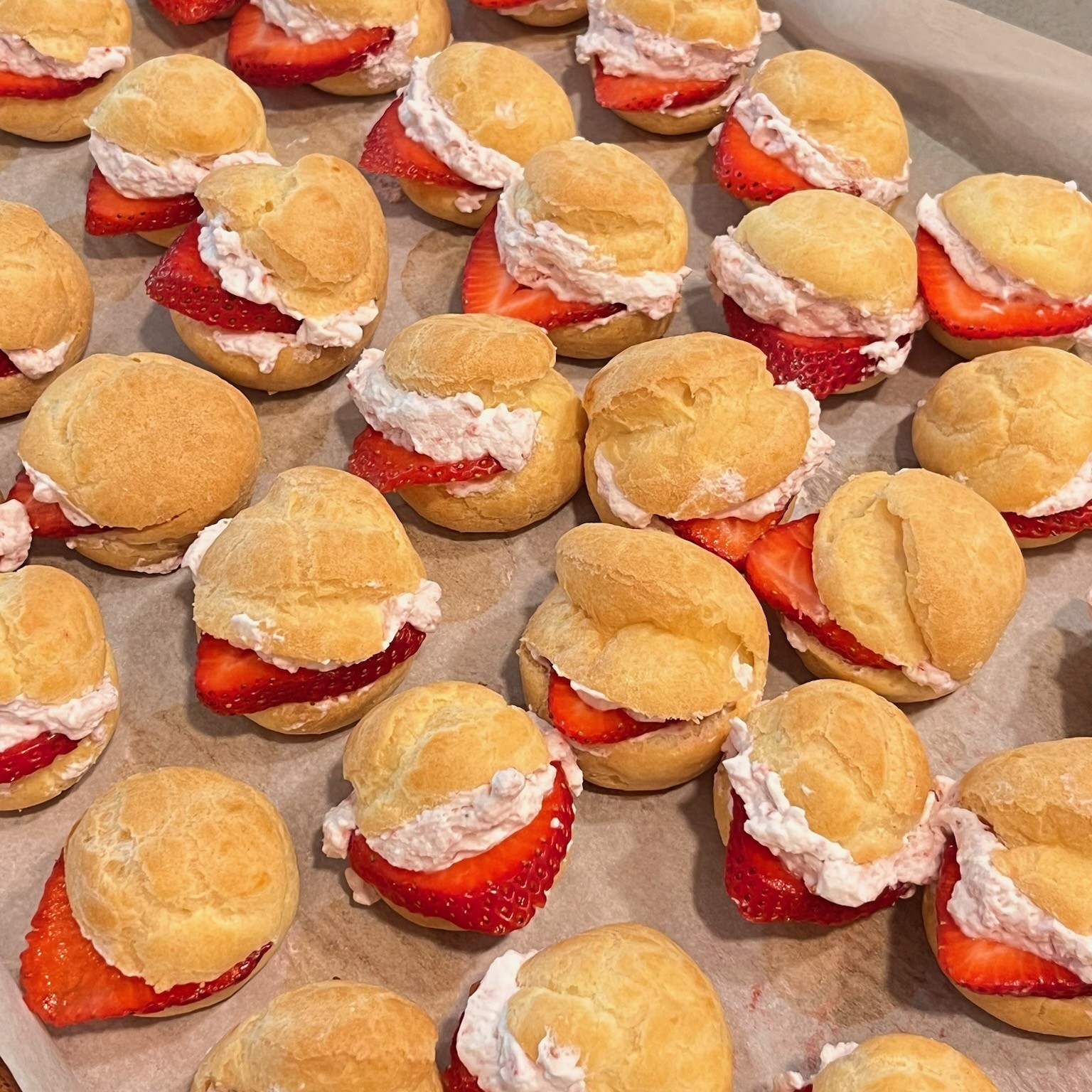 Strawberry Creampuffs